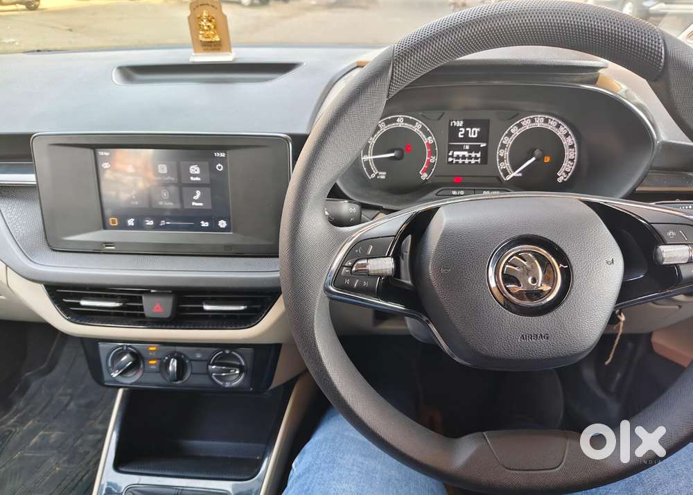 Skoda Slavia Active 1.0l Tsi Mt, 2022, Petrol