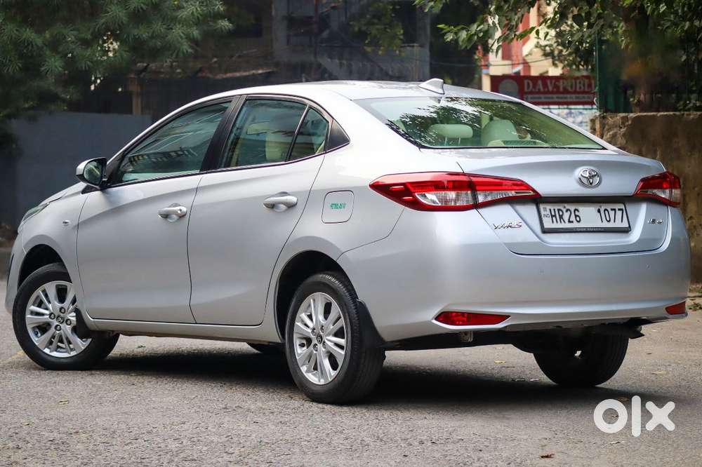 Toyota Yaris J Cvt, 2020, Petrol