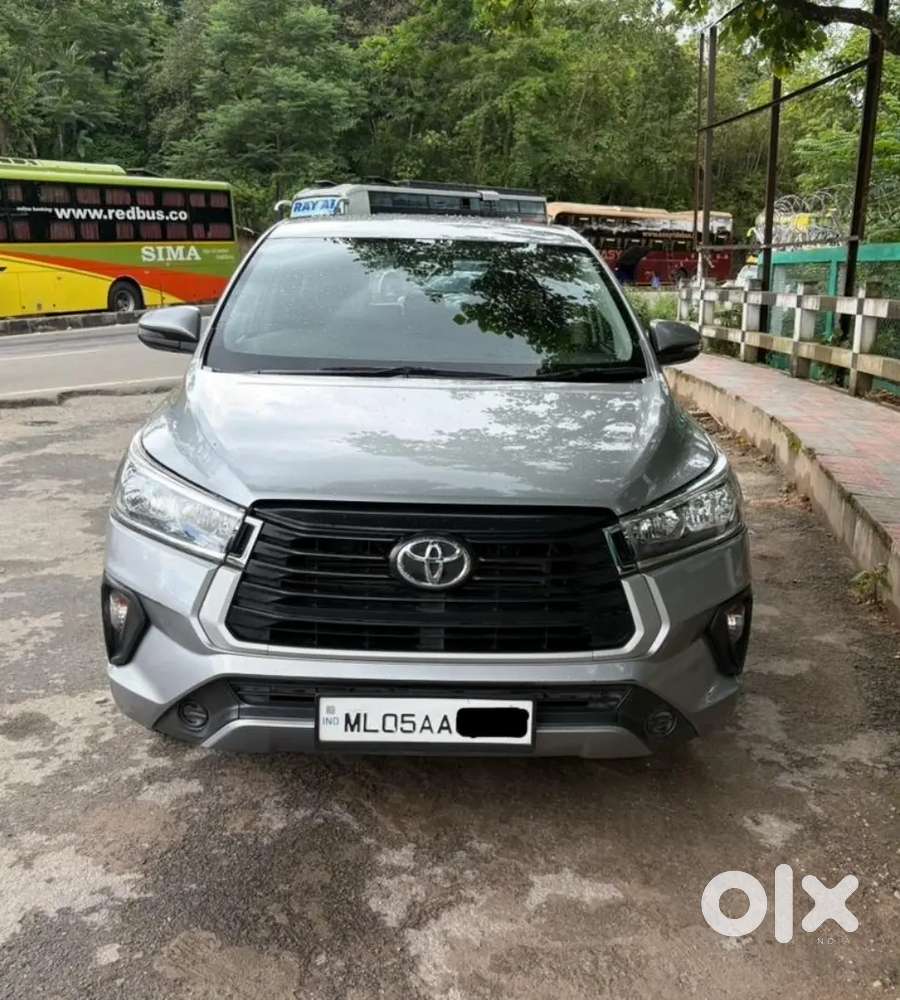 Toyota Innova Crysta 2022 Diesel 146000 Km Driven
