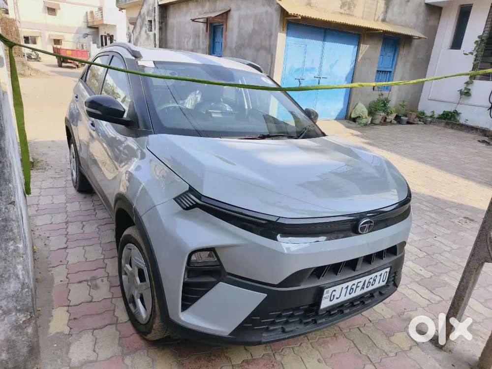 Tata Nexon 2025 Cng & Hybrids 11000 Km Driven