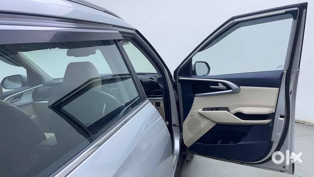 Kia Carens 1.5 Luxury Plus Turbo Dct 7 Str, 2023, Petrol
