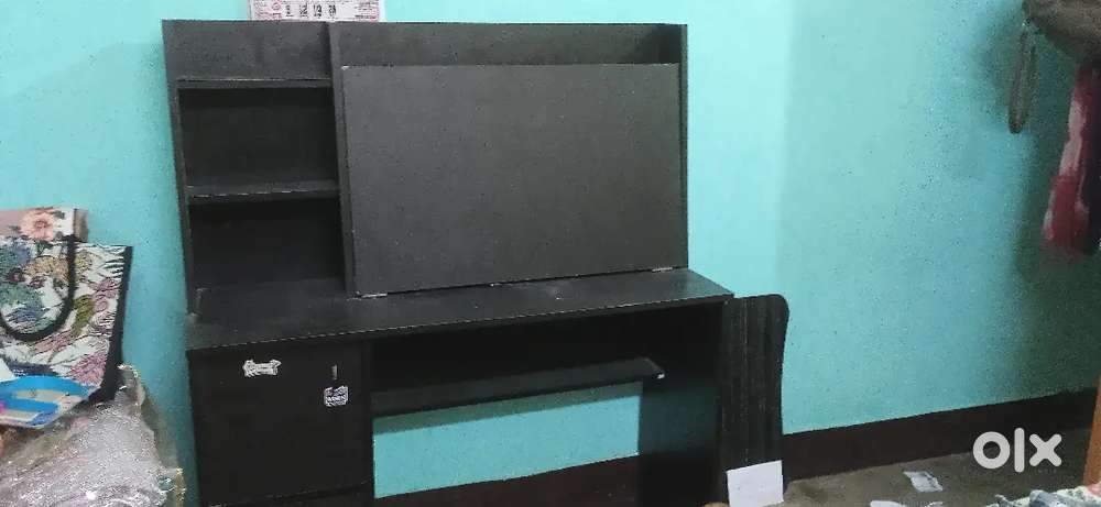 Study table 2 years old