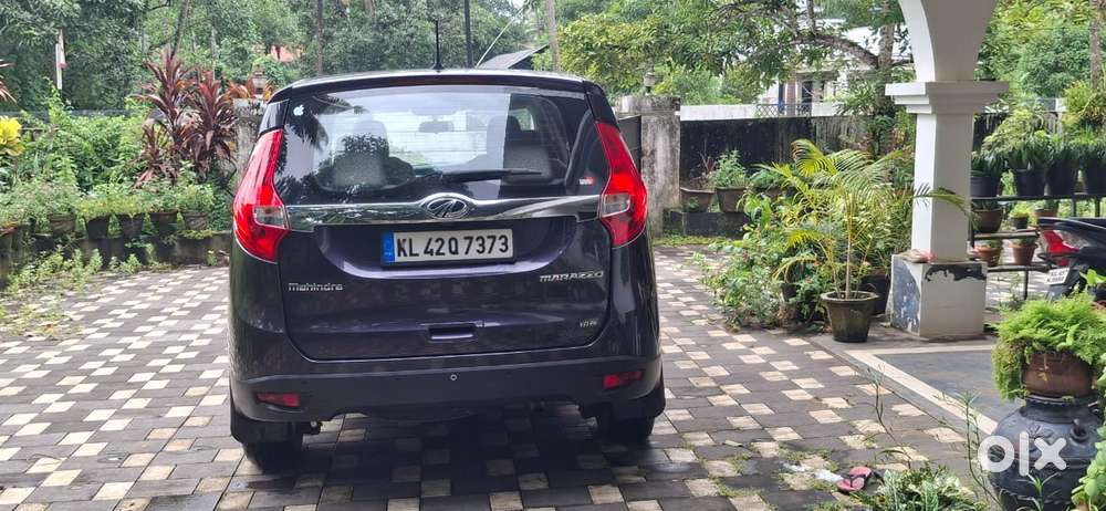Mahindra Marazzo M6, 2018, Diesel