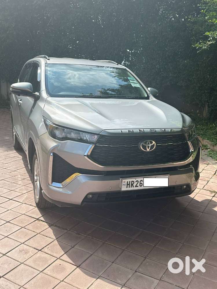 Toyota Innova Hycross Gx 2025 Year