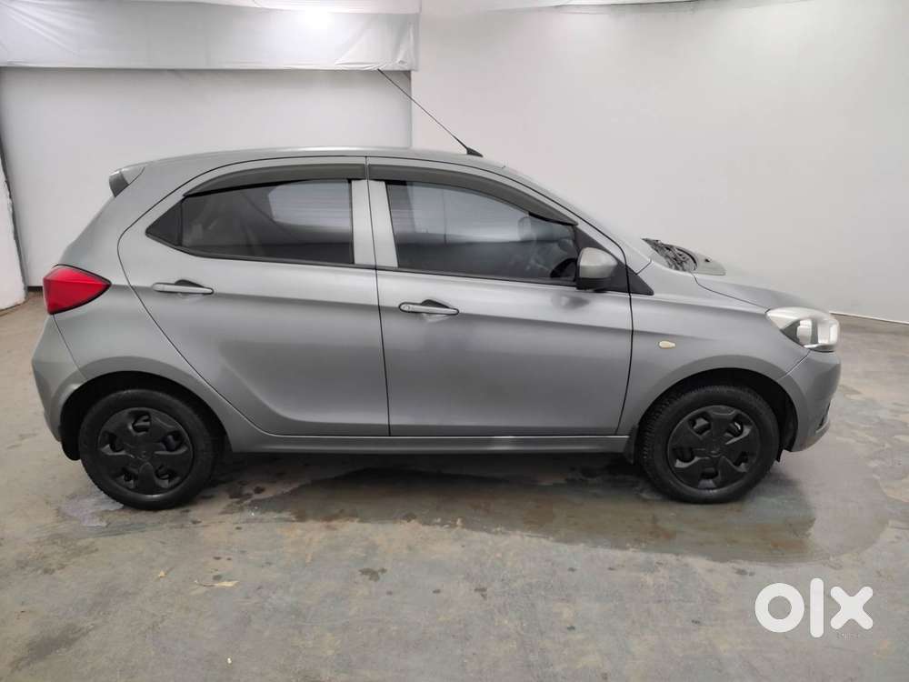 Tata Tiago 1.2 Revotron Xt, 2018, Petrol