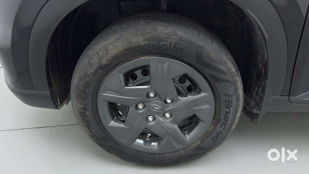 Hyundai Venue 1.2 S (o), 2024, Petrol
