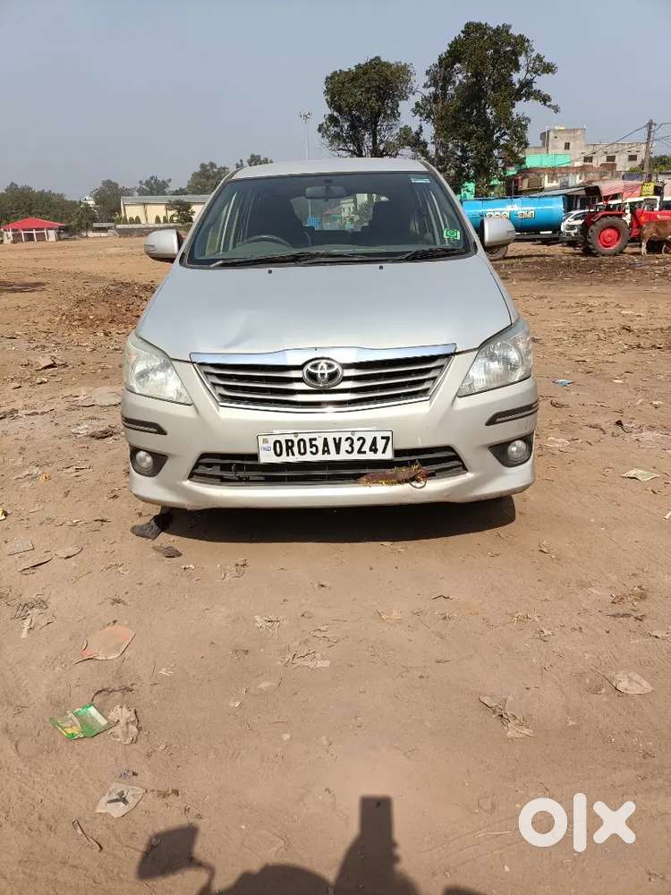 Toyota Innova 2012 Diesel Well Maintained