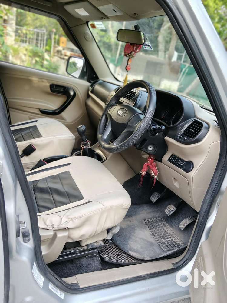 Mahindra Tuv 300 T6 Plus, 2019, Diesel