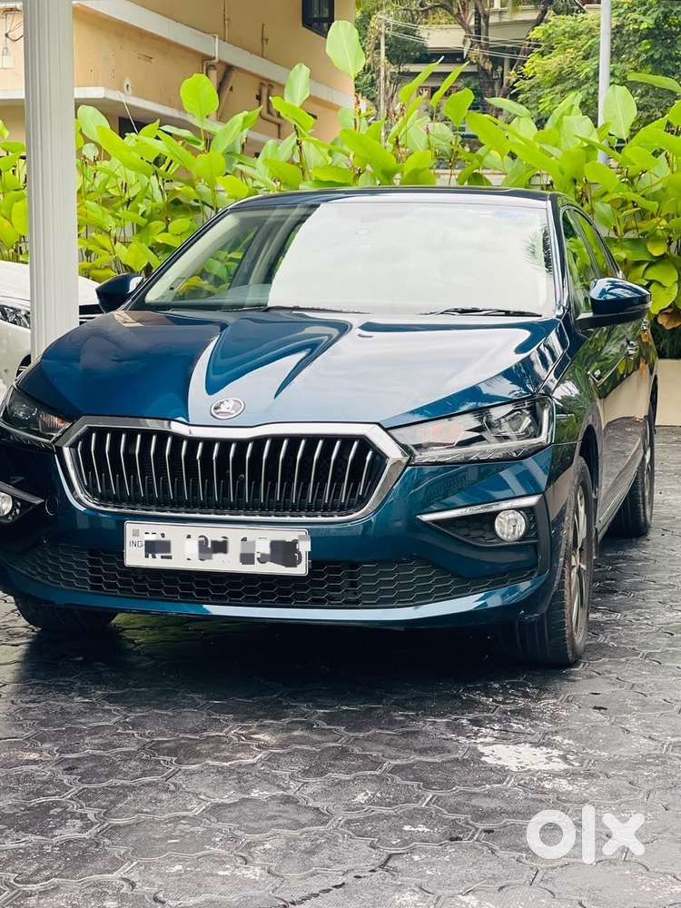Skoda Slavia 1.0 Tsi Style At, 2023, Petrol