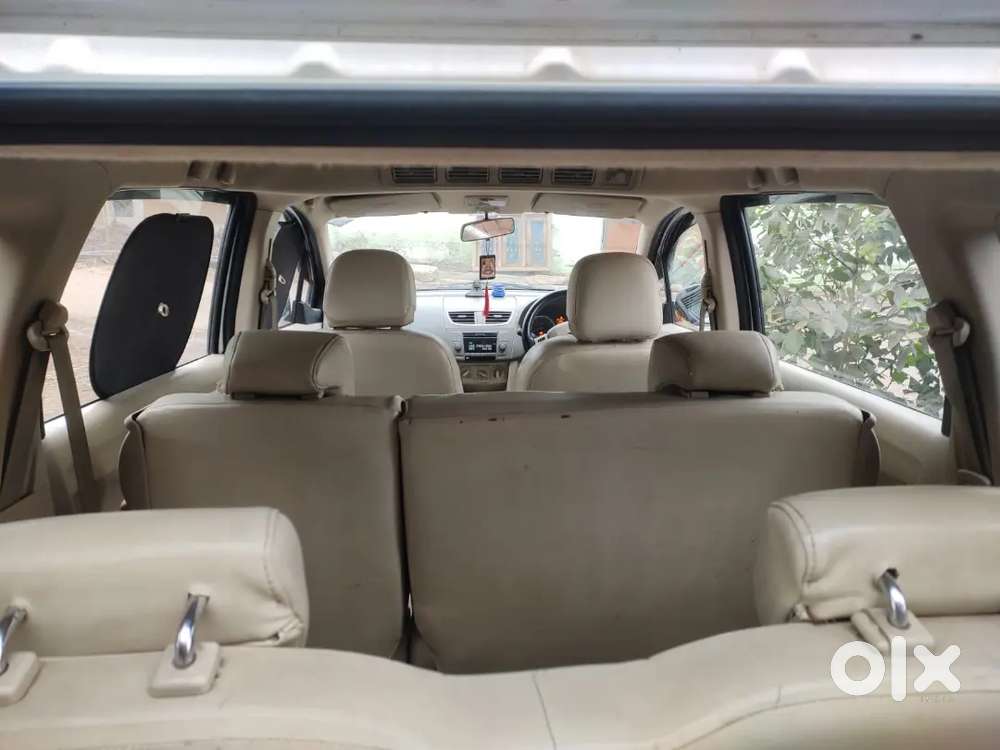 Maruti Suzuki Ertiga 2012