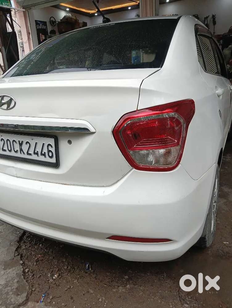 Hyundai Xcent Base 2014