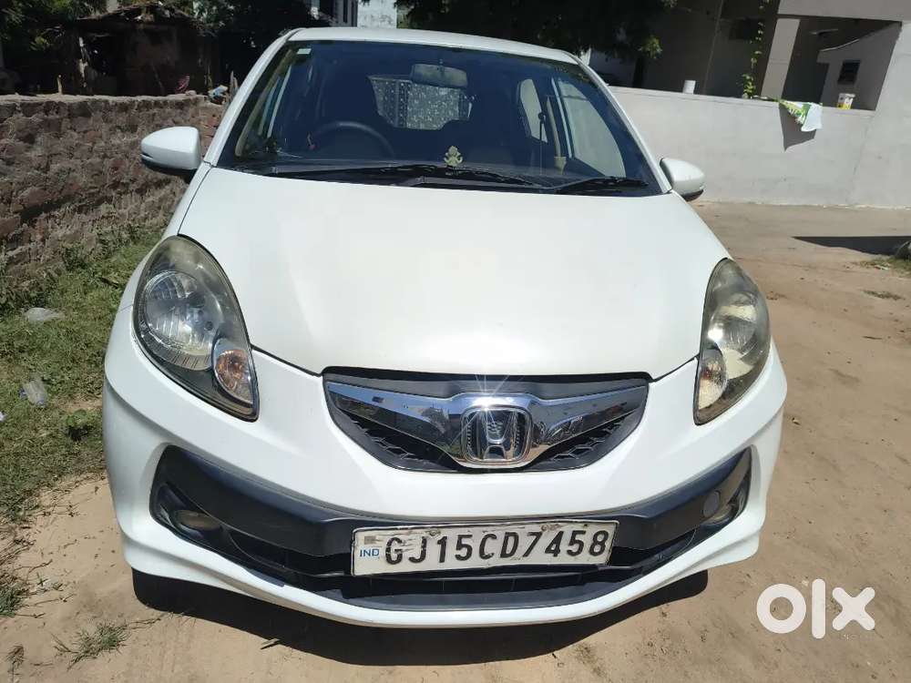 Honda Brio Vx 2015 पेट्रोल ऑटोमैटिक