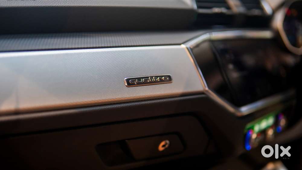 Audi Q3 40 Tfsi Premium Plus, 2024, Petrol