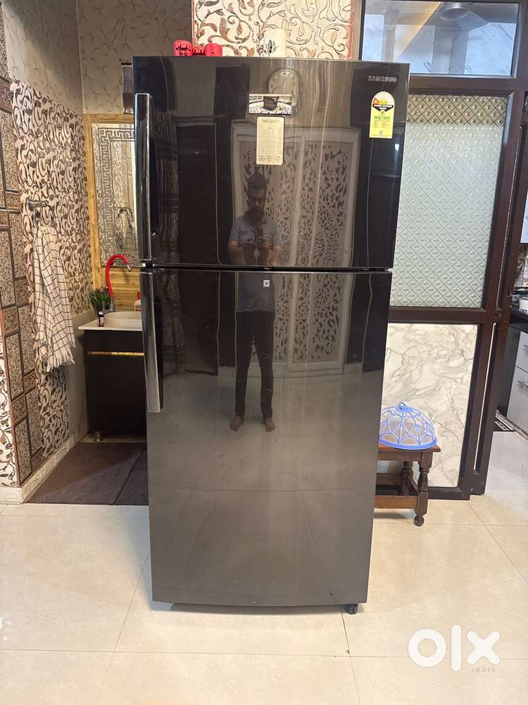 Samsung 530L Double Door Fridge | 2025 | Excellent Condition