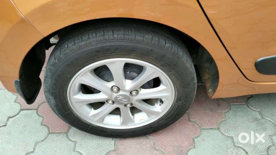 Hyundai Grand I10 Asta Automatic 1.2 Kappa Vtvt, 2016, Petrol