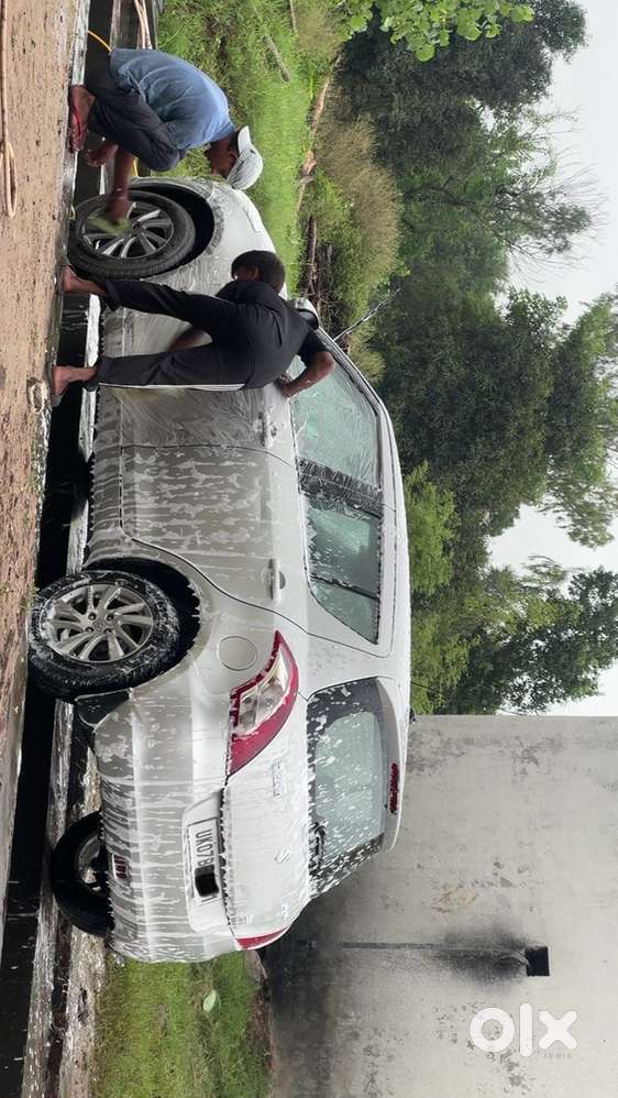 Maruti Suzuki Swift Petrol 2015