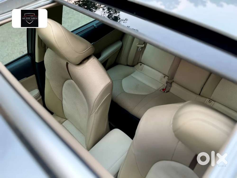 Toyota Camry Hybrid, 2022, Petrol