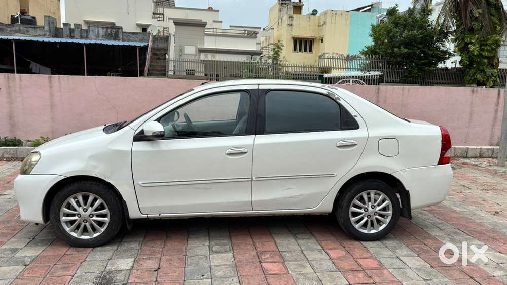 Toyota Etios 2013 Petrol