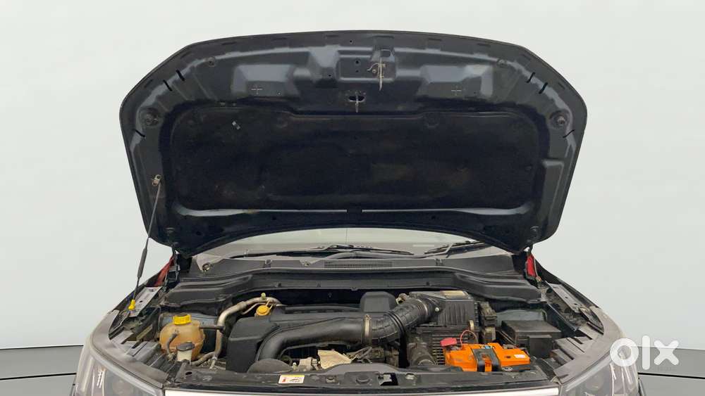 Mahindra Xuv300 W8 Diesel, 2022, Diesel