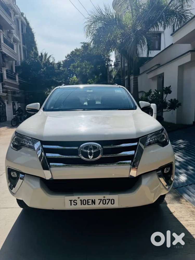 Toyota Fortuner Auto 4×4  Shrm Track Non Accident New Tyres N Battery