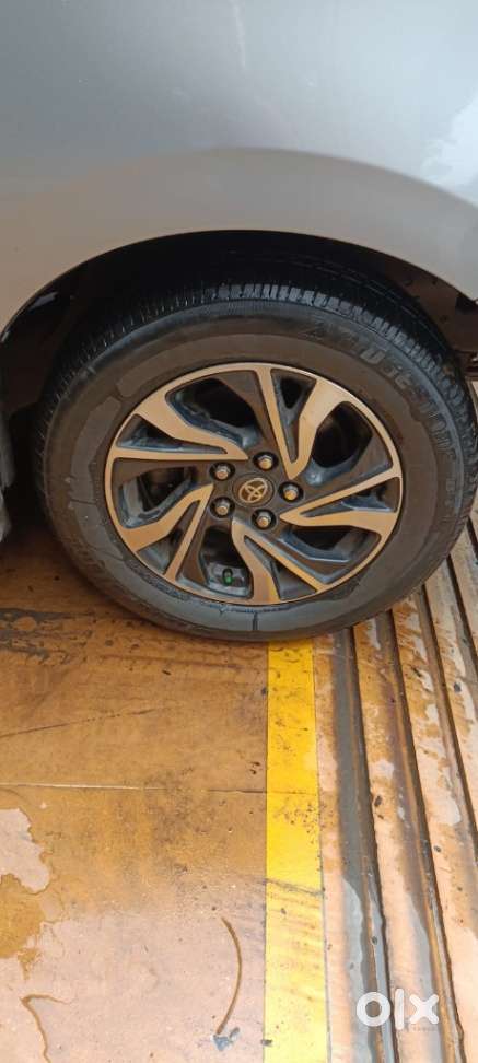 Toyota Innova Crysta [2020-ongoing] 2.4 Vx 8 Str, 2021, Diesel