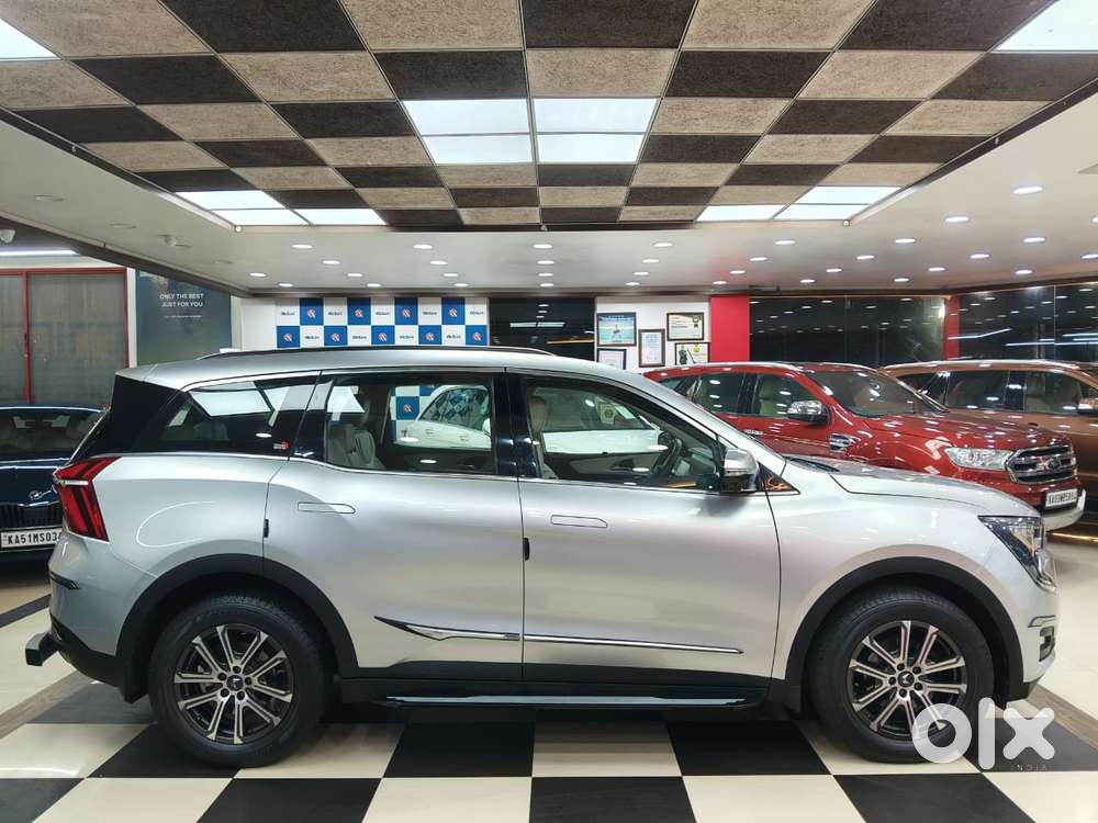 Mahindra XUV700 2.0 AX 7 Petrol AT Luxury Pack Str, 2023, Petrol