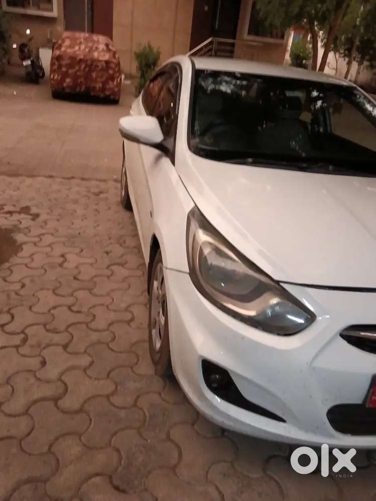 Hyundai Verna 1.6 Sx 2011
