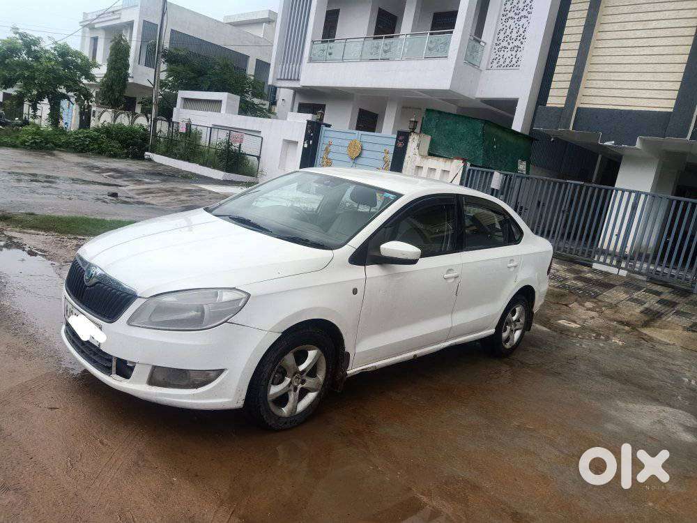 Skoda Rapid 1.5 Tdi Cr Elegance Plus, 2012, Diesel