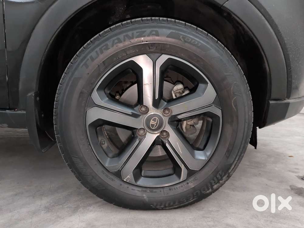 Tata Nexon 1.5 Revotorq Xza Plus Luxs Red Dark Edition Amt, 2023, Di..
