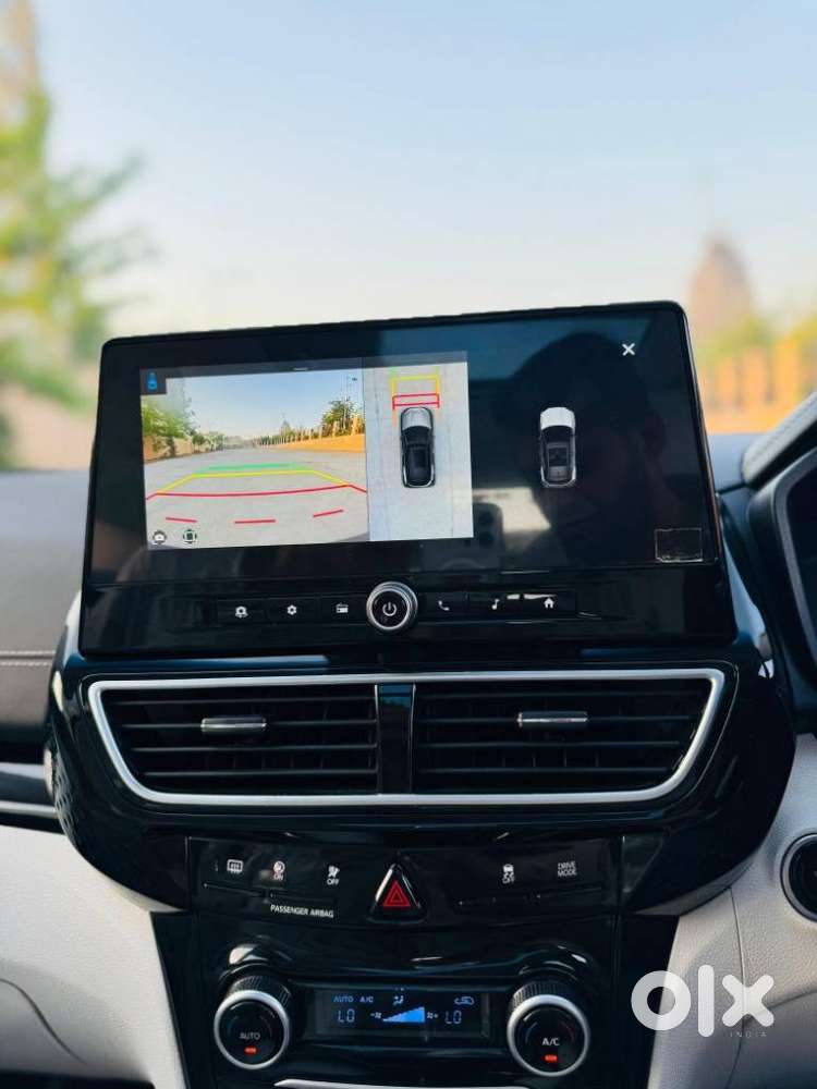 Mahindra Xuv 3xo Ax7l 1.2 Petrol At (pg), 2024, Petrol