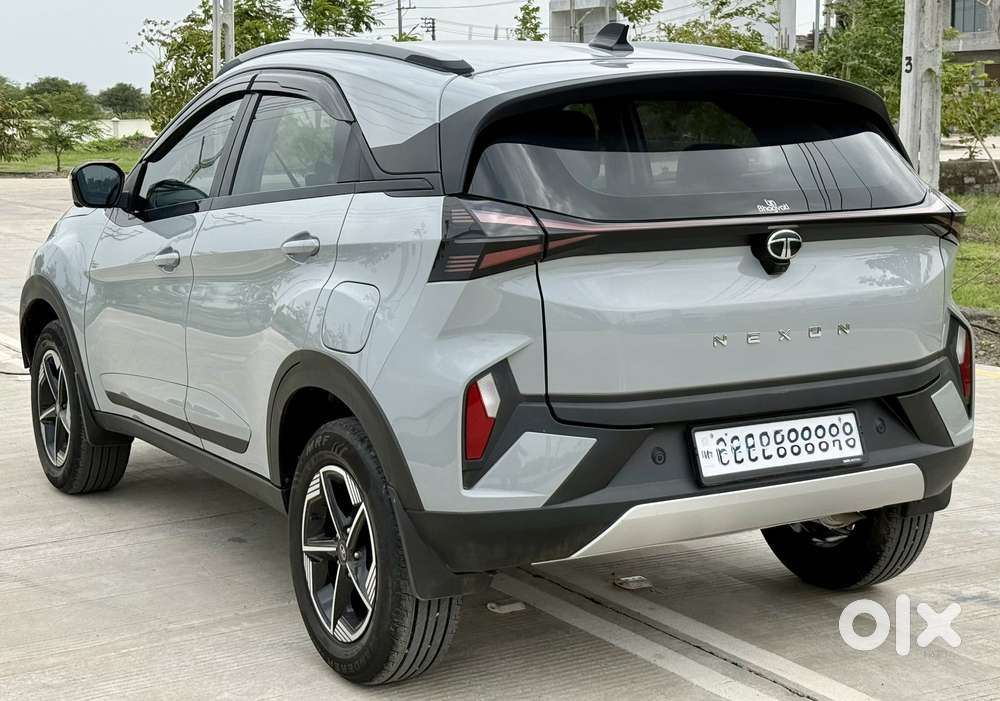 Tata Nexon Creative 1.2 Revotron Petrol 6 Mt, 2025, Petrol