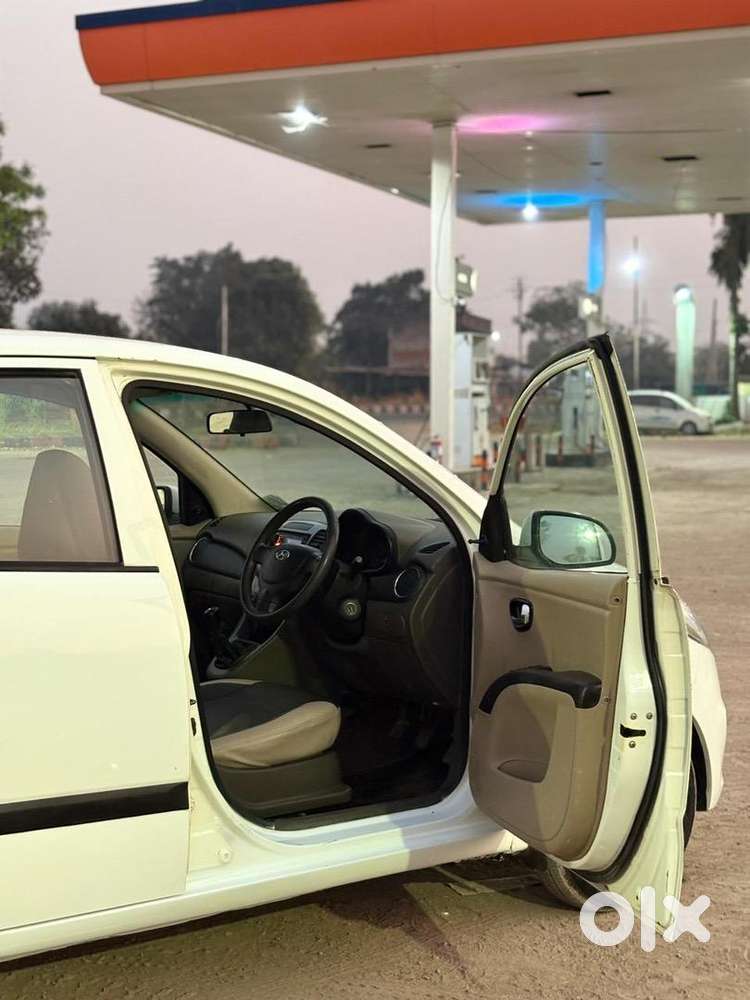 Hyundai I10 2012 Petrol 83000 Km Driven