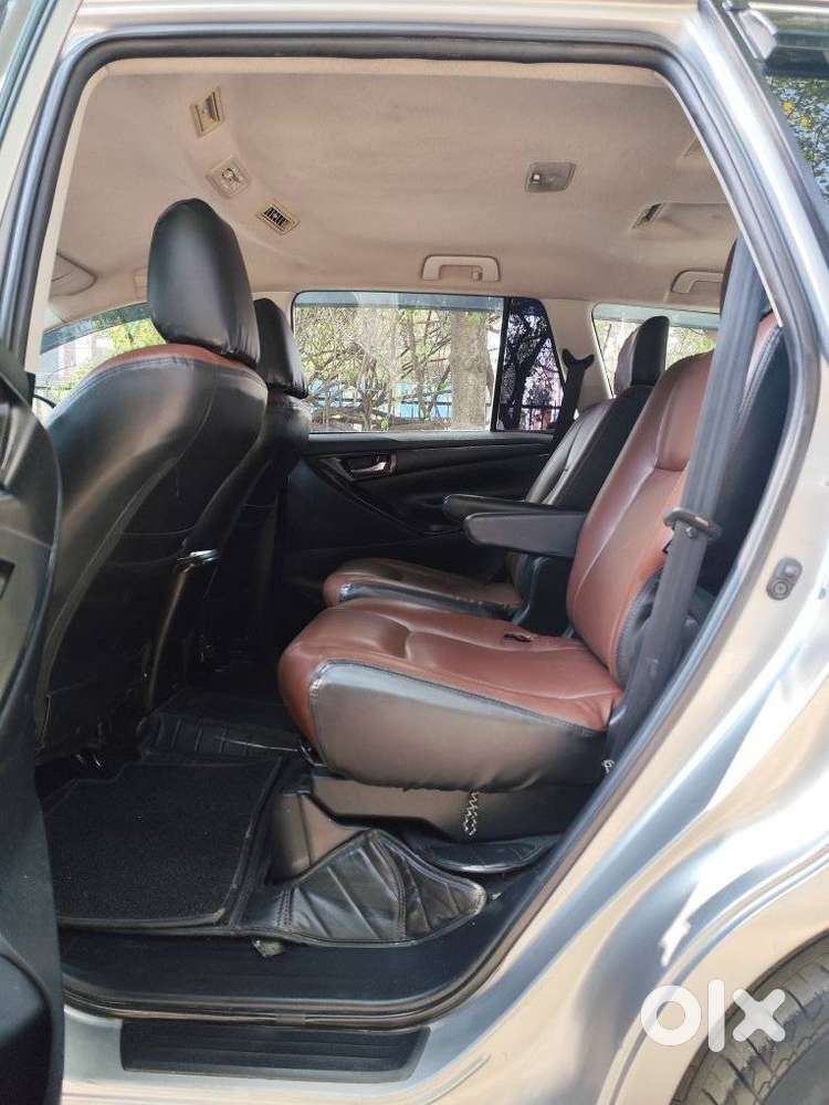 Toyota Innova Crysta