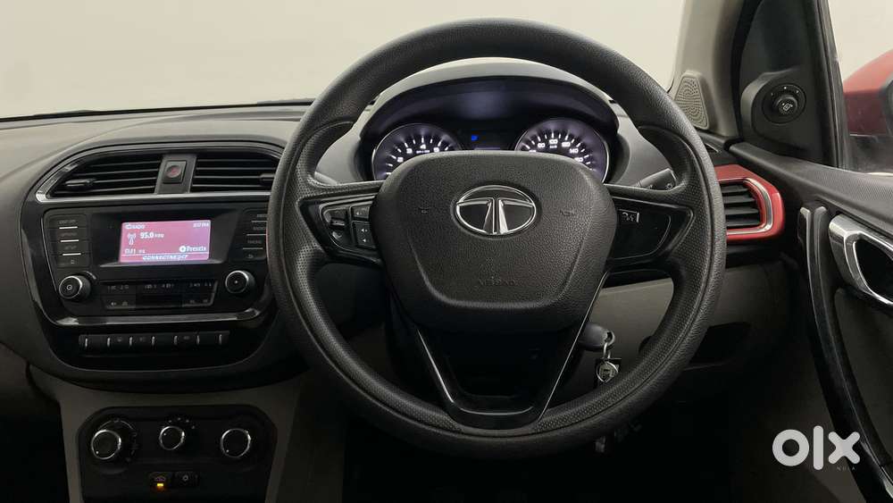 Tata Tiago Xz, 2017, Petrol