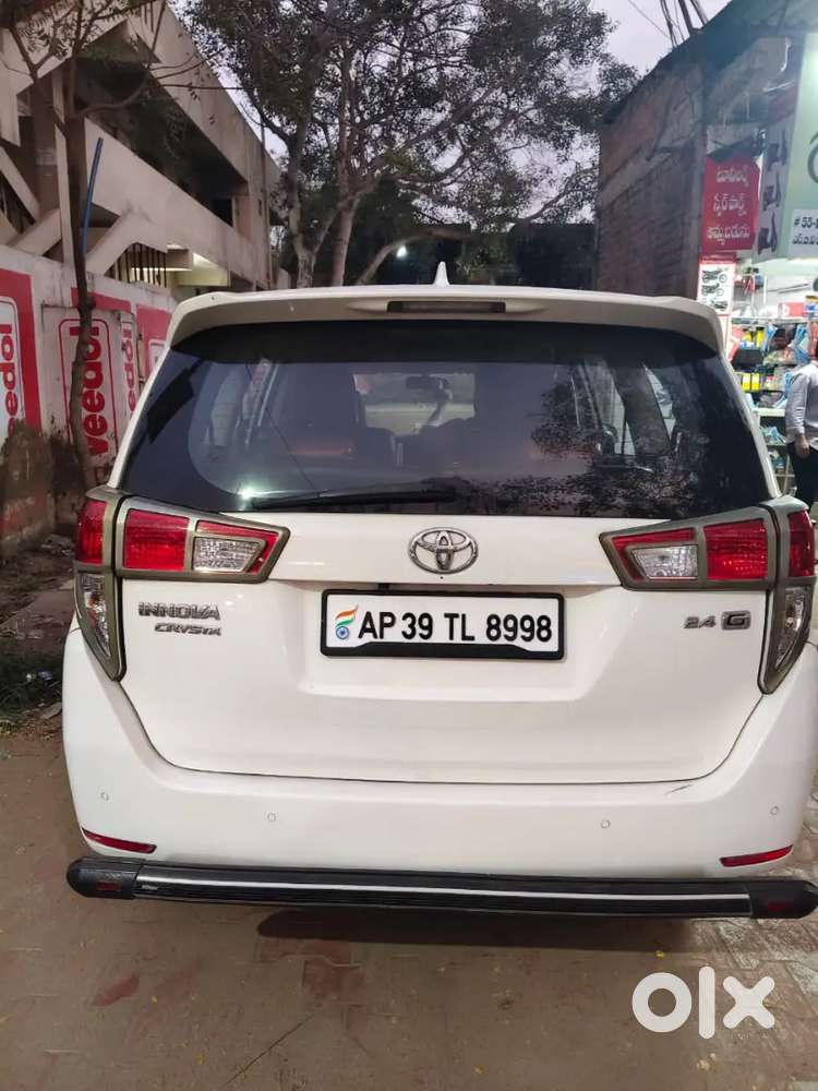 Toyota Innova Crysta 2020 Diesel 175000 Km Driven