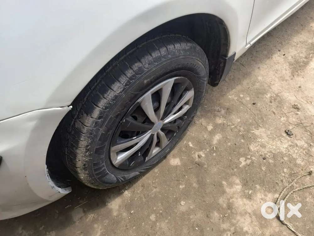 Maruti Suzuki Dzire Vxi 2015