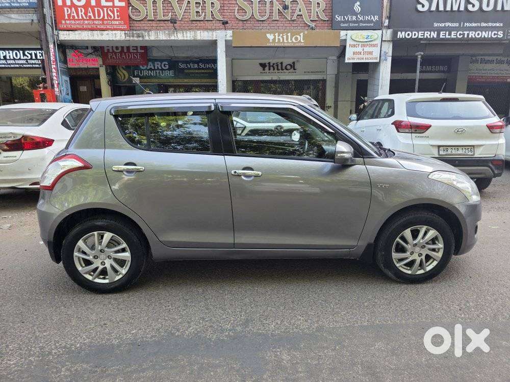 Maruti Suzuki Swift Vvt Zxi, 2015, Petrol