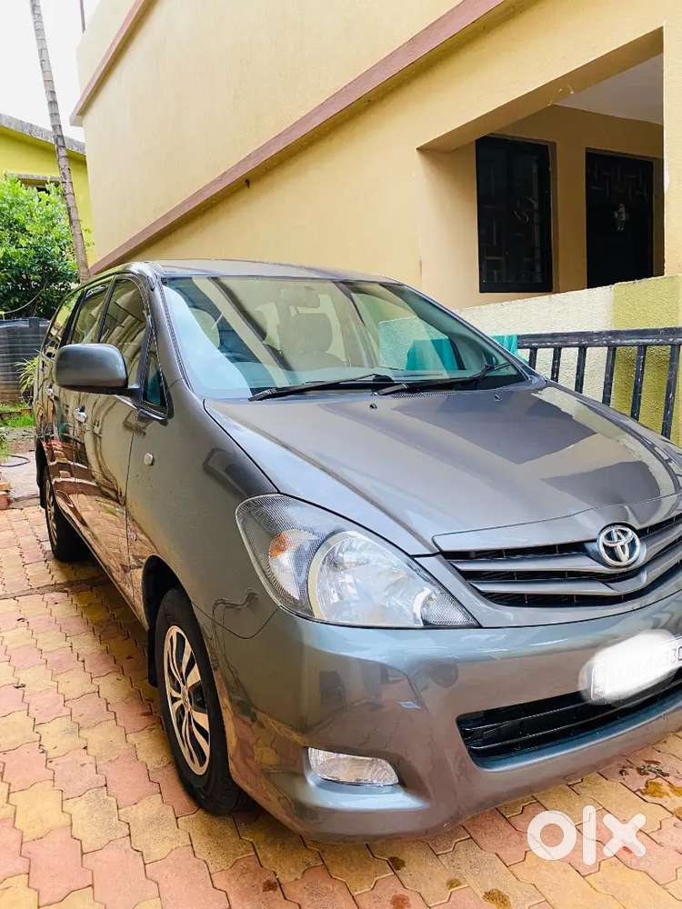 Toyota Innova 2011 Diesel 107000 Km Driven