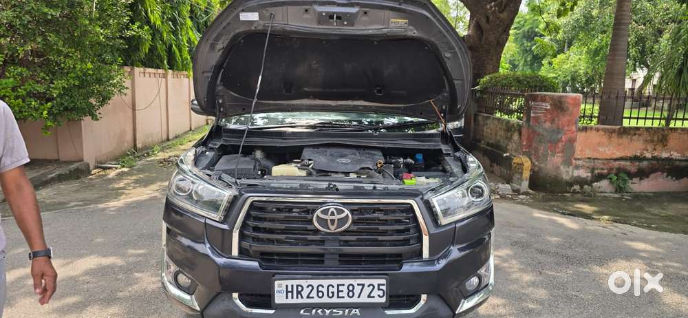 Toyota Innova Crysta 2.8z Automatic, 2022, Diesel