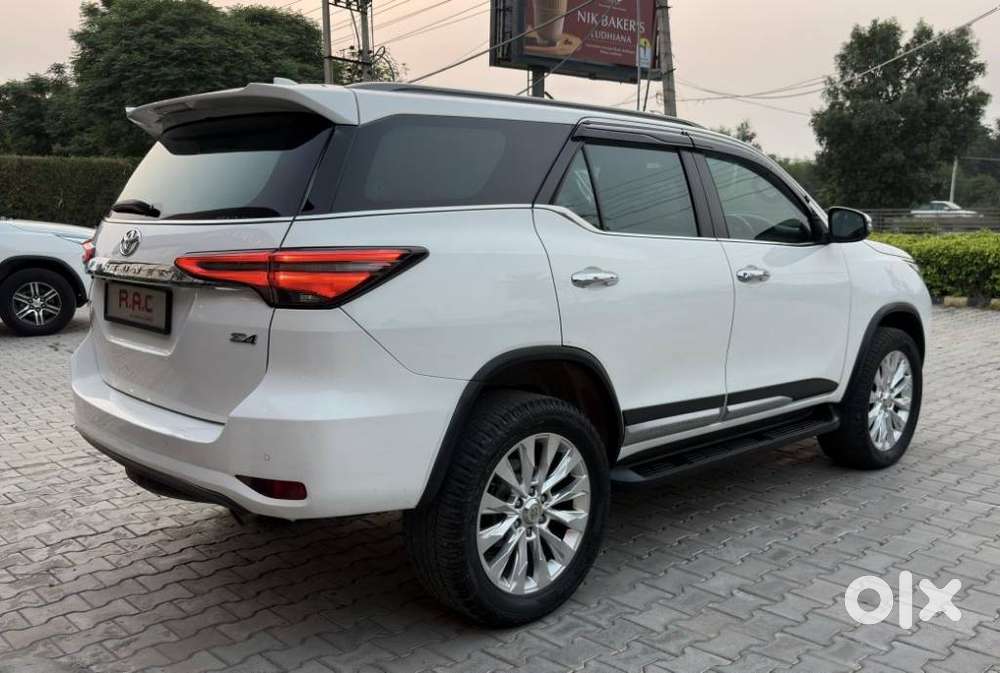 Toyota Fortuner 4x2 At 2.8 Diesel, 2021, Diesel