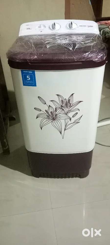 Washing machine fresh not used Voltas price negotiable