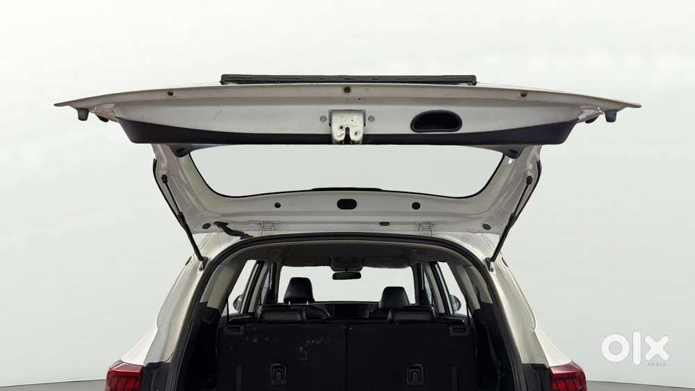 Kia Carens 1.5 Premium 7 Str, 2023, Petrol