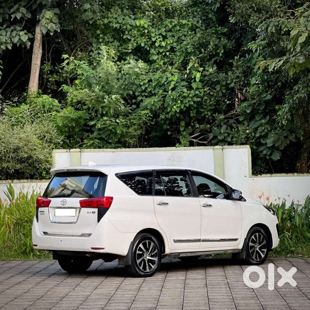 Toyota Innova Crysta 2.4 Gx Mt, 2016, Diesel