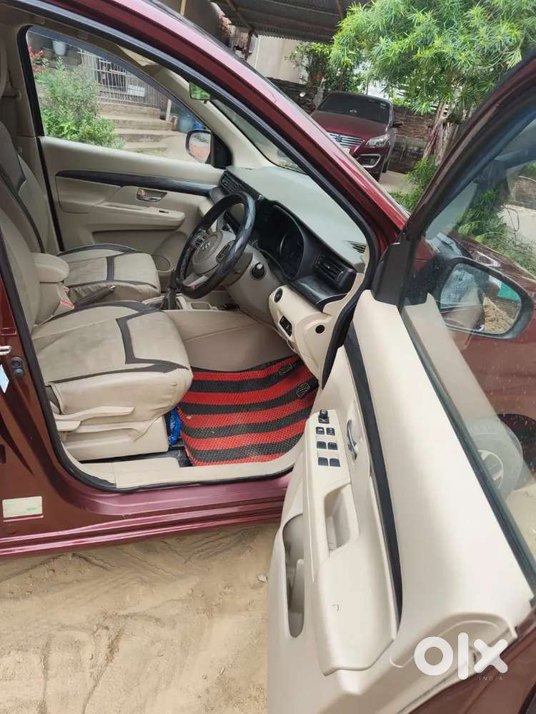 Maruti Suzuki Ertiga Zxi (o) 2024 Petrol Manual 25000 Km