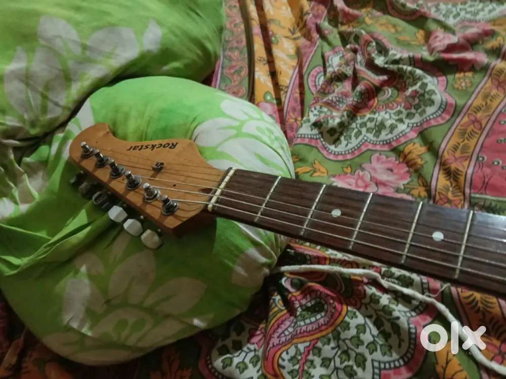 ELECTRIC GUITARS