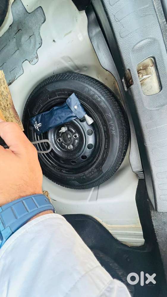 Maruti Suzuki Swift Dzire Zxi+ Mt, 2015, Petrol