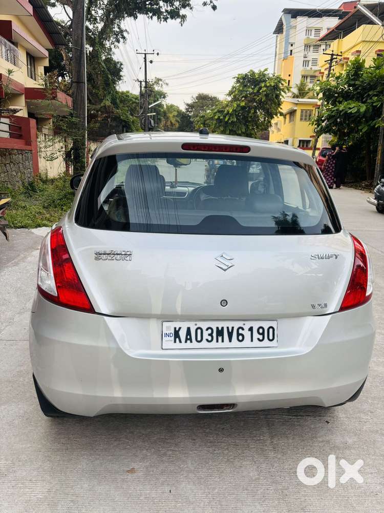 Maruti Suzuki Swift Vxi Optional, 2015, Petrol