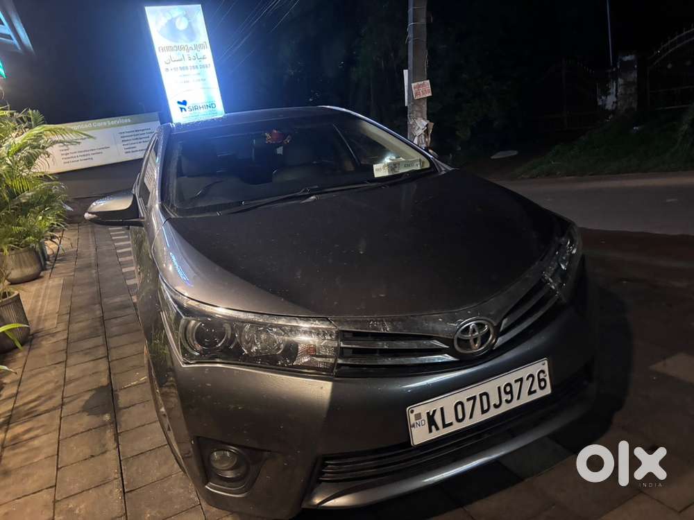 Toyota Corolla Altis 2015