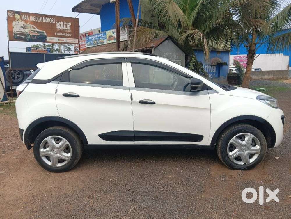 Tata Nexon 1.2 Revotron Xm, 2018, Petrol