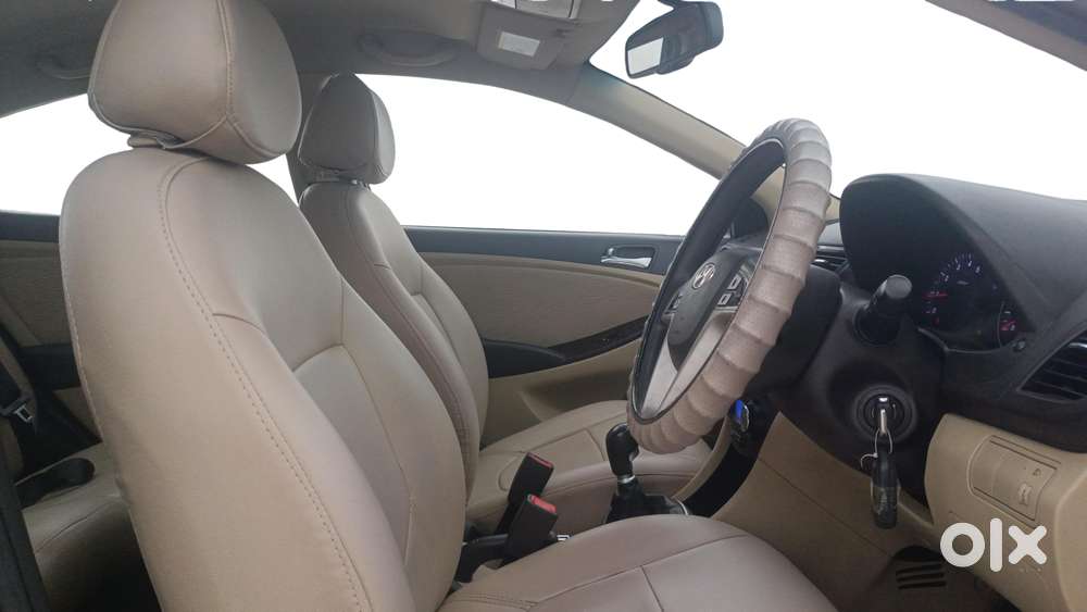 Hyundai Verna Fluidic 1.6 Vtvt Sx, 2014, Petrol